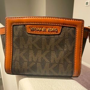 Mk small crossbody